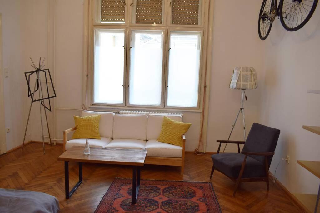 Cosy Apartment Just Next To Parliament Budapest Exteriör bild